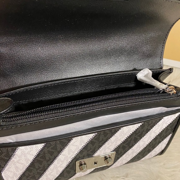 Michael Kors Flap Shoulder Bag in Black Multi - Picture 7 of 9